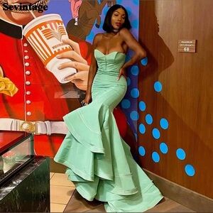 Zac Posen Strapless Mermaid Gown – Red Carpet Sculpted Silhouette